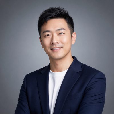 陈明轩,大人漫画创始人兼CEO,正面职业照